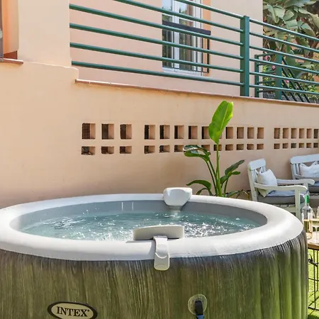 Beautiful With Pool & Parking * Marbellac