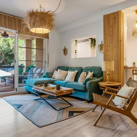 Appartement Beautiful With Pool & Parking